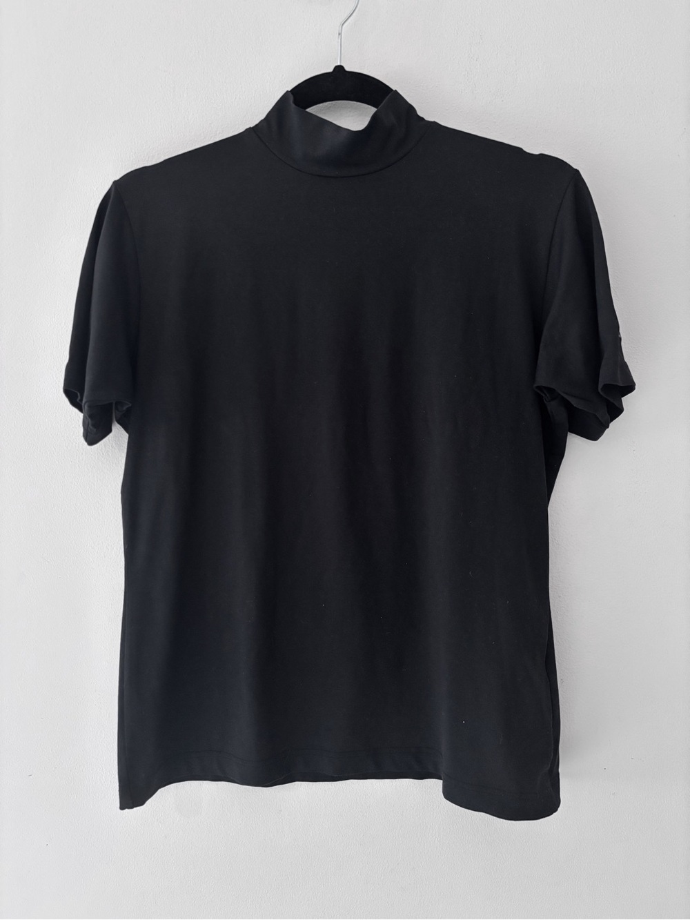 Fairway & Greene black mock turtleneck short sleeve stretch luxurious shirt golf